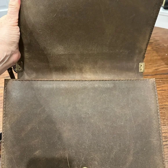 Chanel Large brown boy bag. - Picture 7 of 10